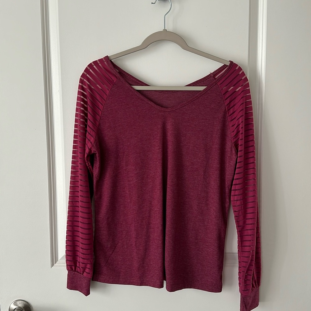 Long sleeve sweater for exercise